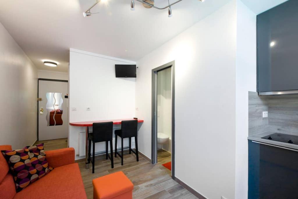 Reine Nathalie Apartment Biarritz Bagian luar foto